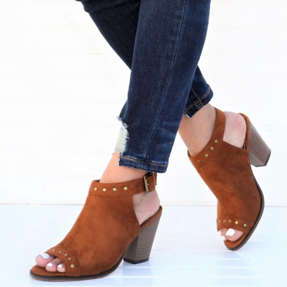 Tan faux suede sandals - Picture 2 of 5